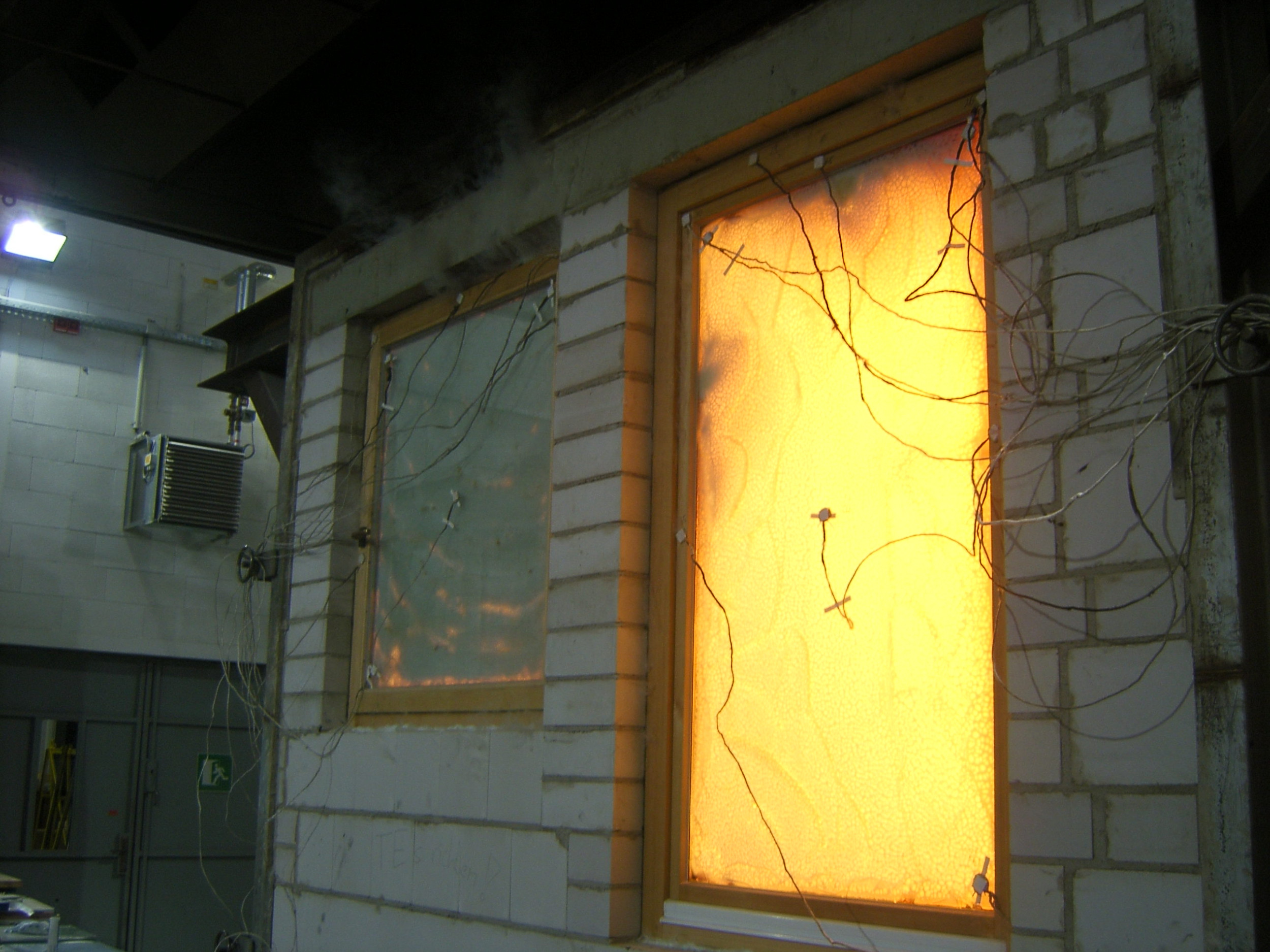 Live Brandversuch Brandschutzfenster